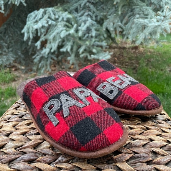 Mens Red & Black Plaid “PAPA BEAR” Indoor/Outdoor Hard sole Scuff Slippers 7/8 - Picture 2 of 7